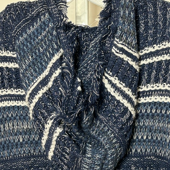 NWT FYLO London Women’s Size Large Blue White Fringe Long Hooded Stripe Sweater - Picture 7 of 8
